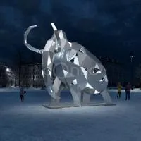 Полигональный серебристый Мамонт